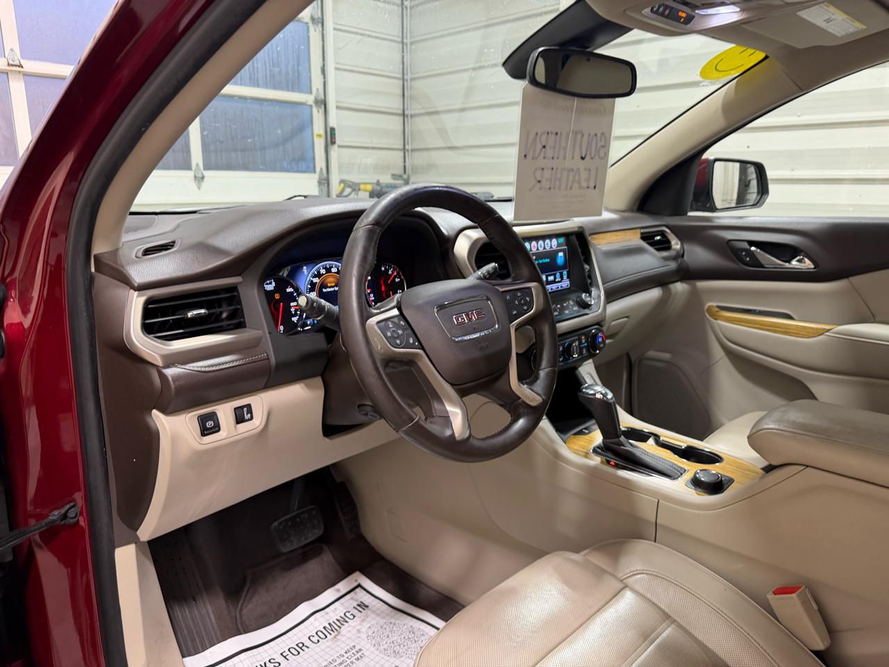 GMC Acadia FWD 4dr Denali 2017