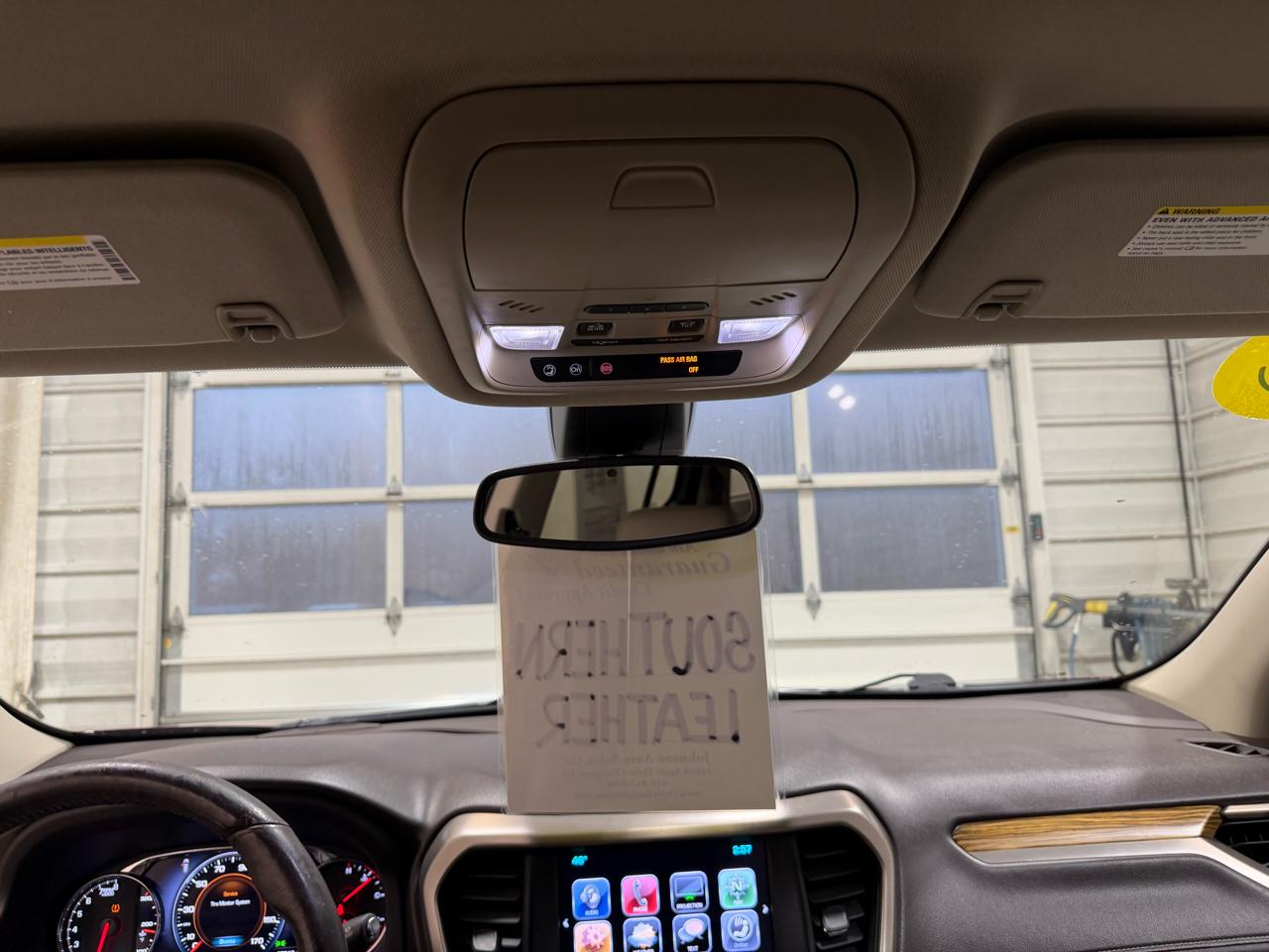 GMC Acadia FWD 4dr Denali 2017