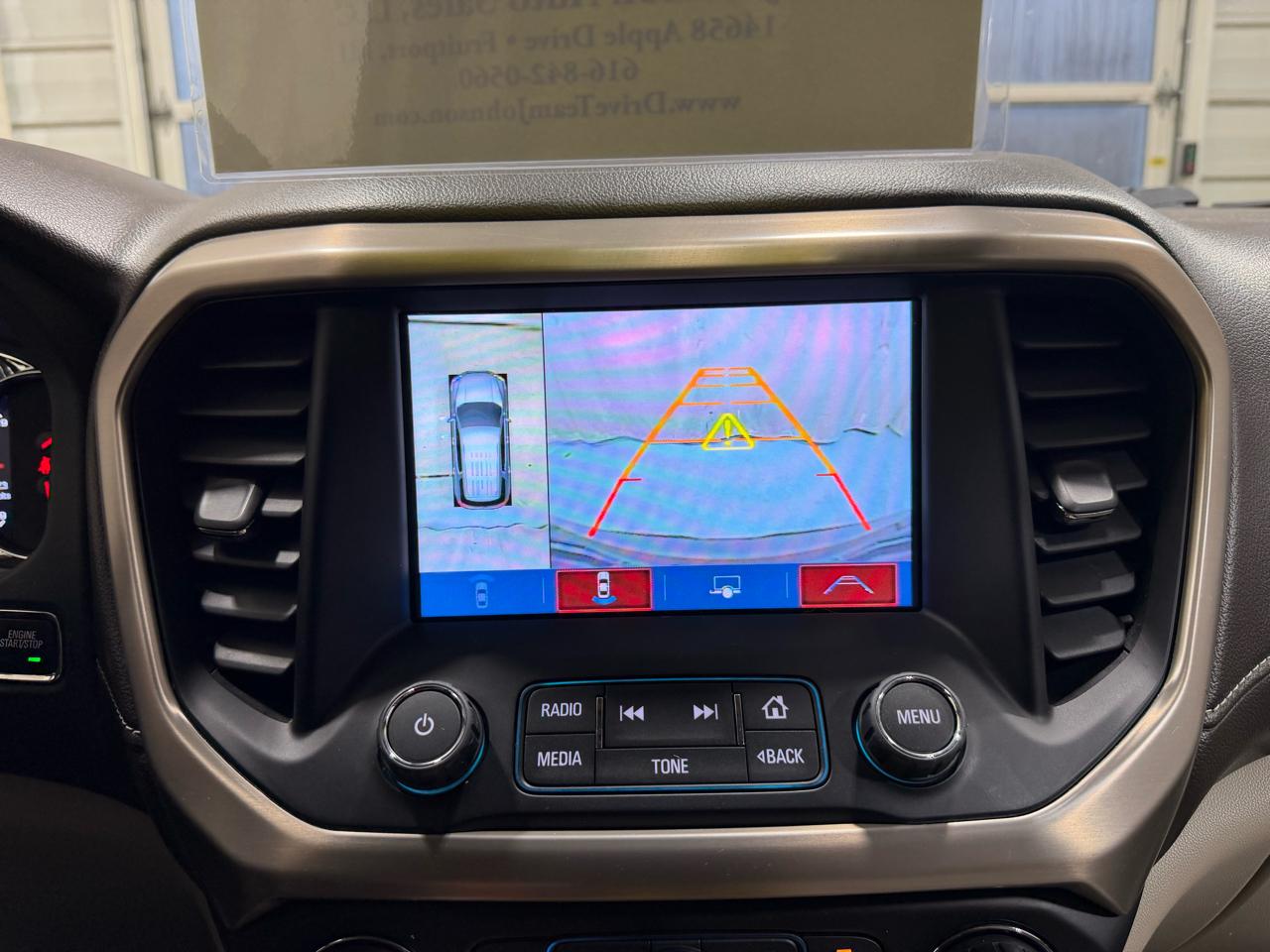 GMC Acadia FWD 4dr Denali 2017