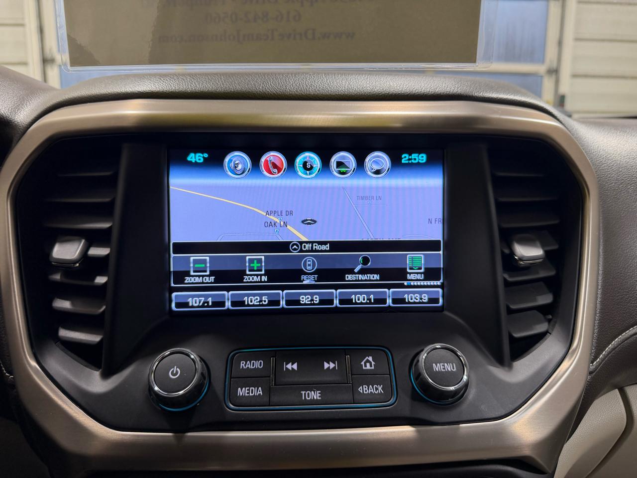 GMC Acadia FWD 4dr Denali 2017