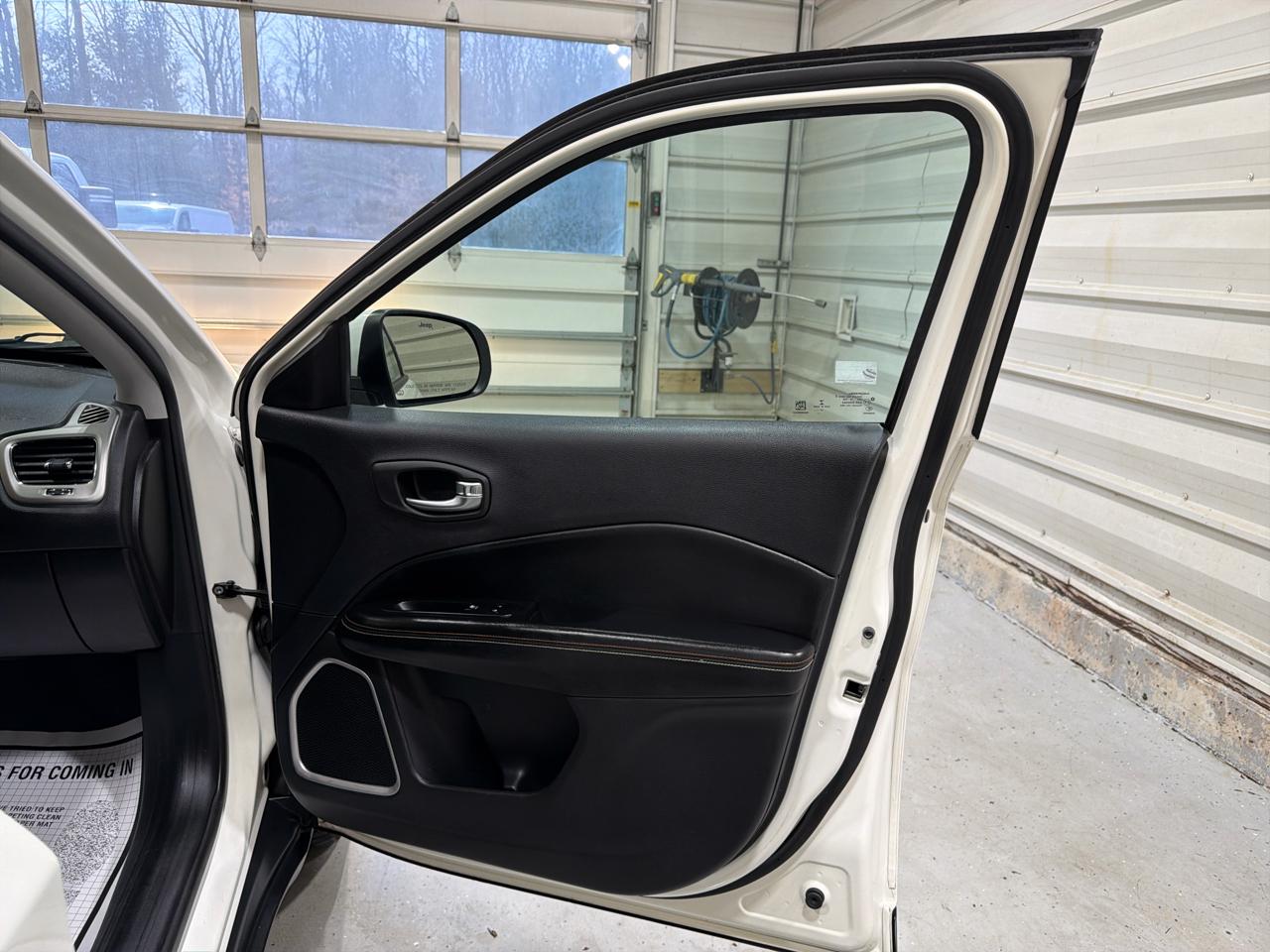 Jeep Compass Latitude FWD 2020