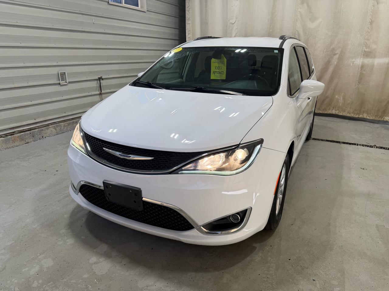 Chrysler Pacifica Touring L FWD 2020