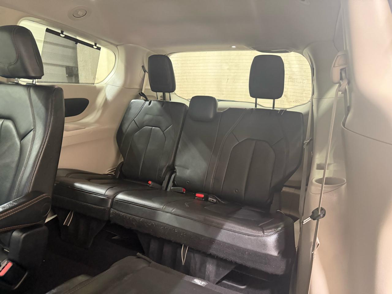 Chrysler Pacifica Touring L FWD 2020