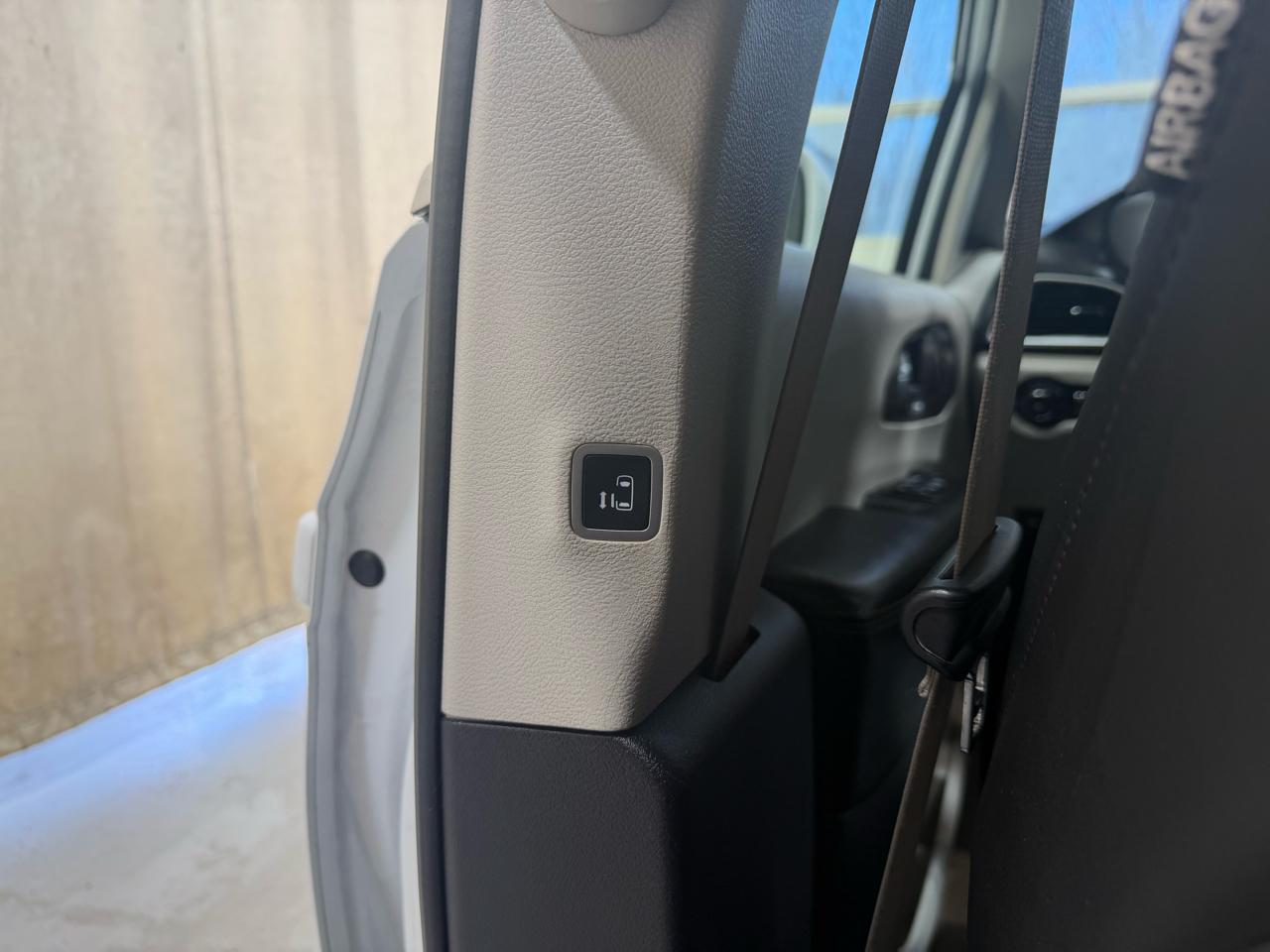 Chrysler Pacifica Touring L FWD 2020