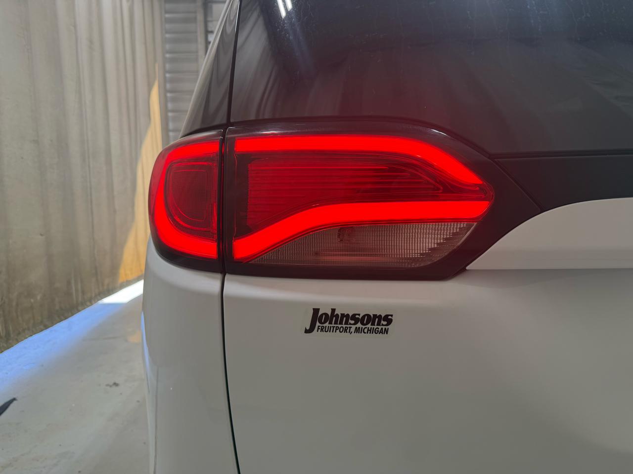 Chrysler Pacifica Touring L FWD 2020