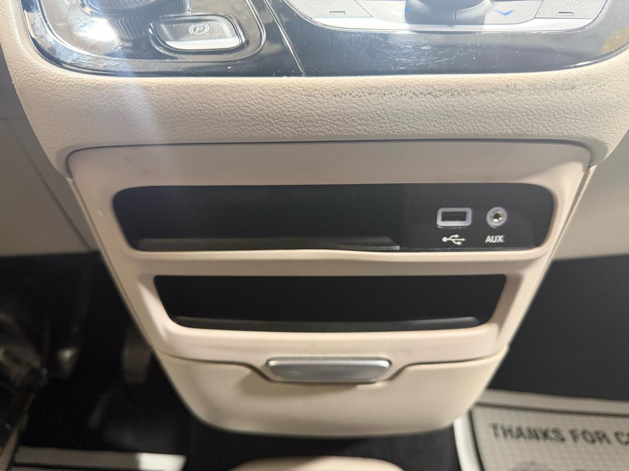 Chrysler Pacifica Touring L FWD 2020