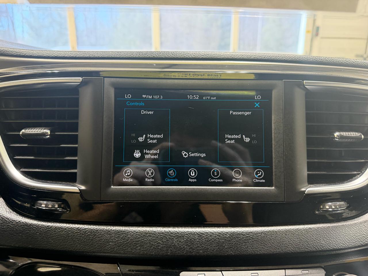 Chrysler Pacifica Touring L FWD 2020