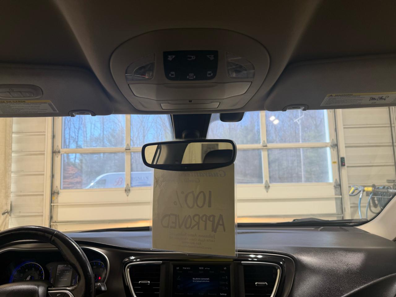 Chrysler Pacifica Touring L FWD 2020