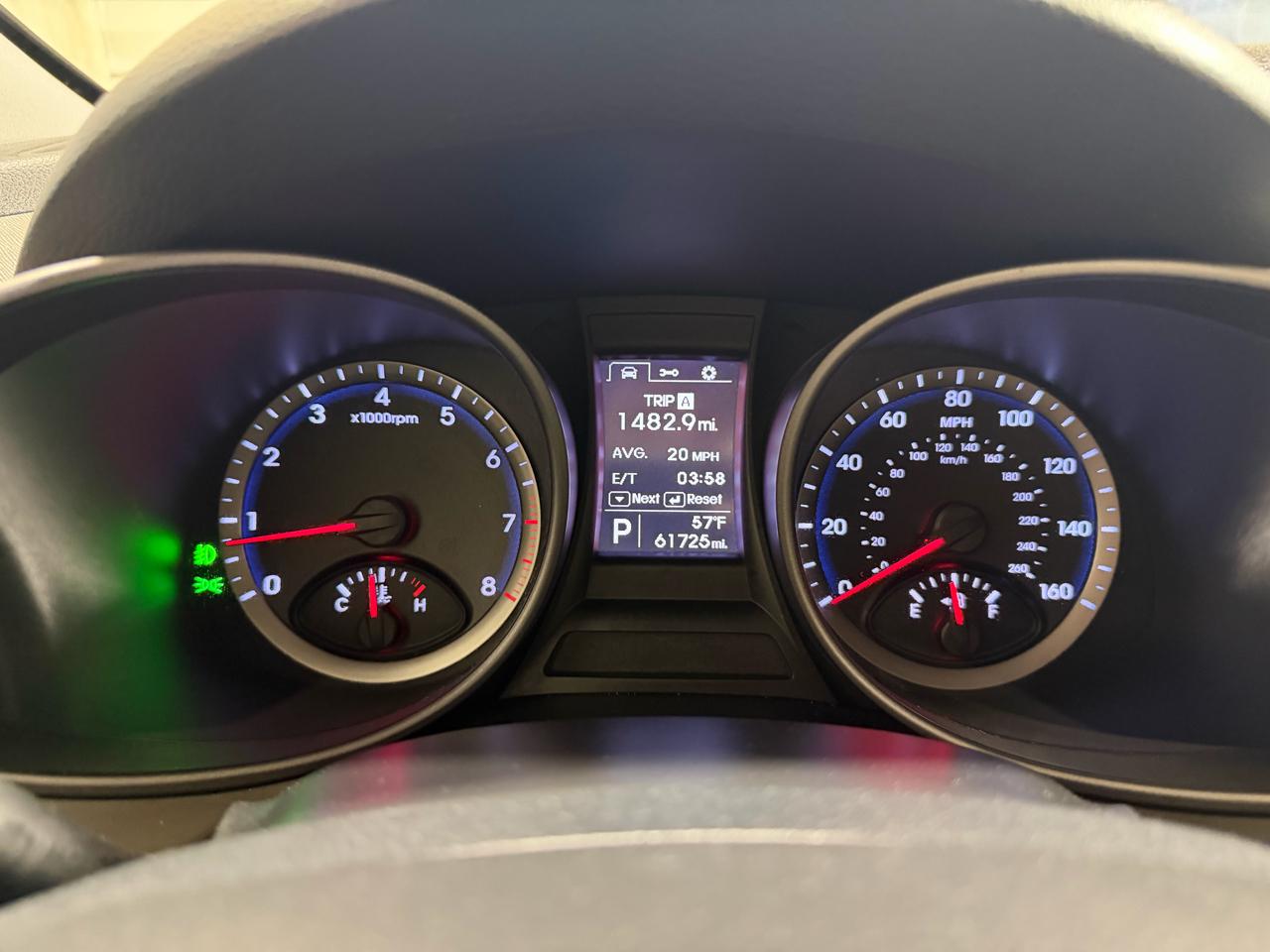 Hyundai Santa Fe Sport FWD 4dr 2.4 2014