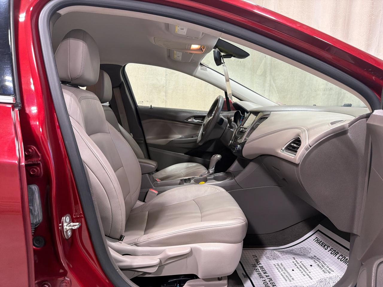 Chevrolet Cruze 4dr HB 1.4L Premier w/1SF 2017