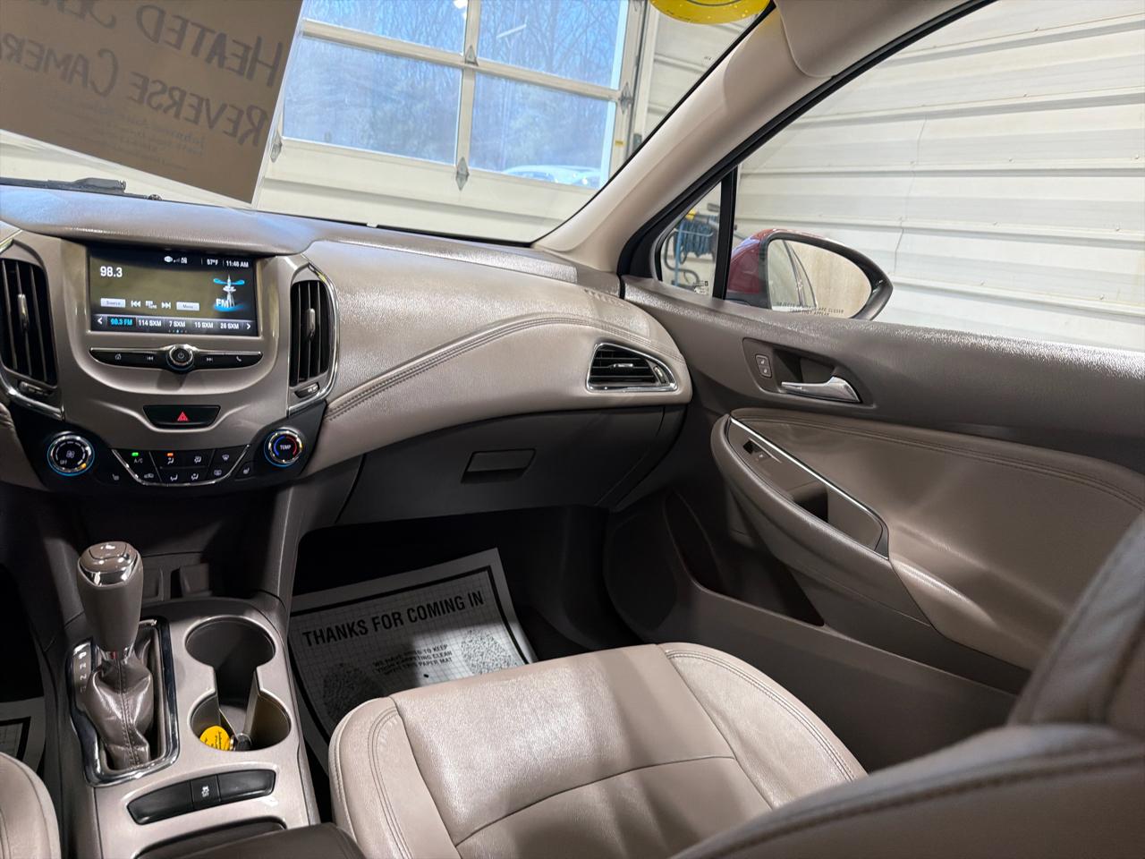 Chevrolet Cruze 4dr HB 1.4L Premier w/1SF 2017