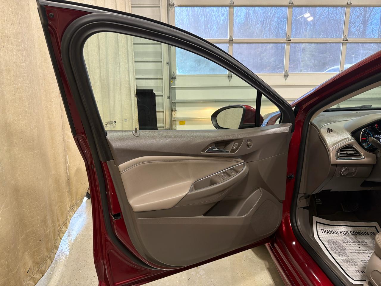 Chevrolet Cruze 4dr HB 1.4L Premier w/1SF 2017