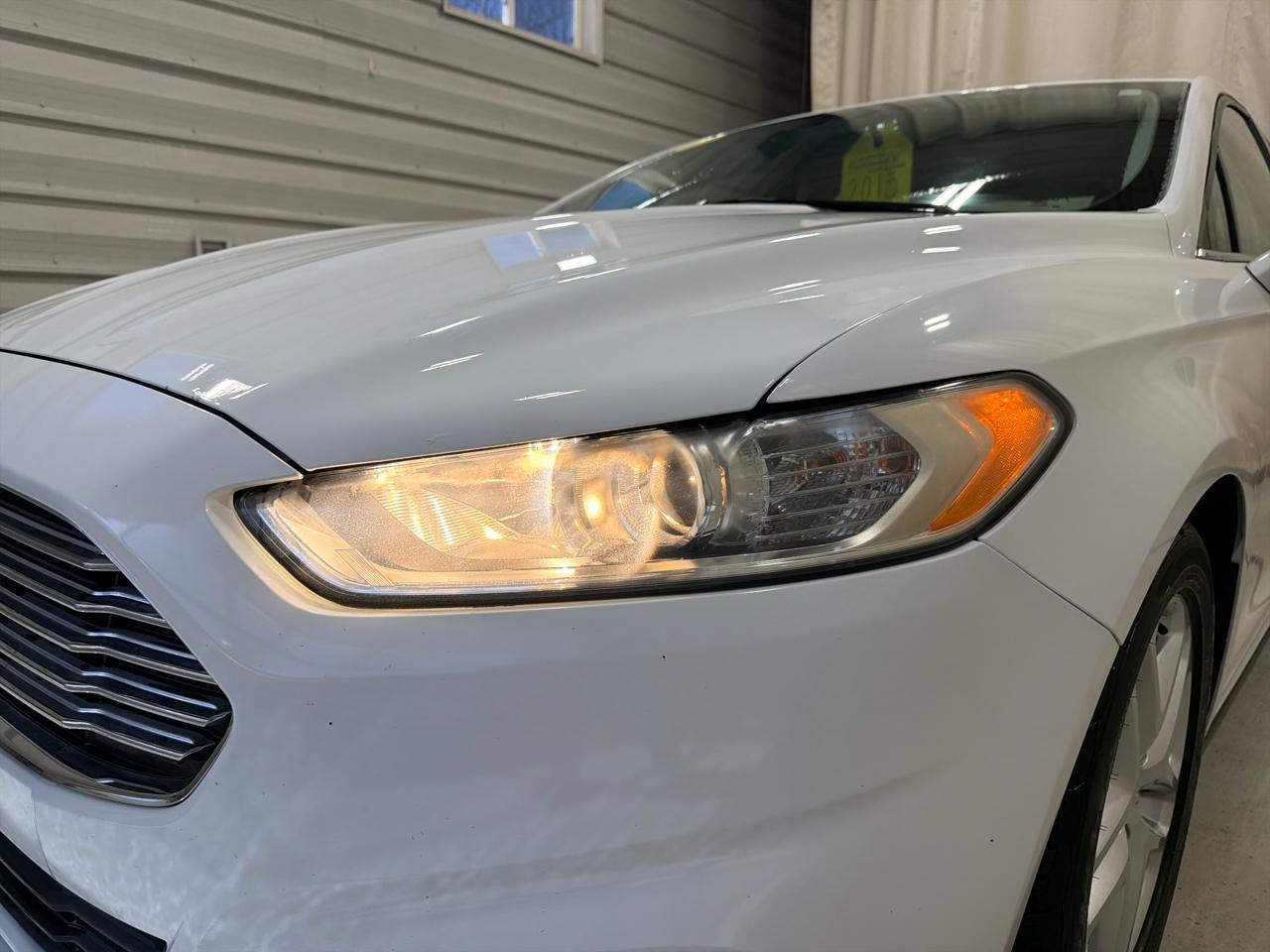 Ford Fusion 4dr Sdn SE FWD 2015