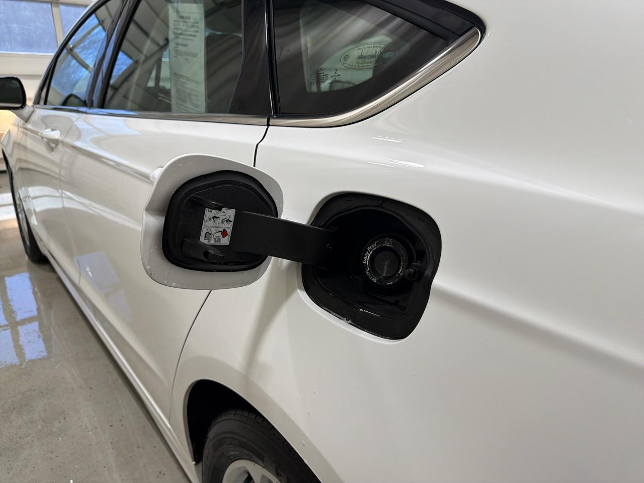 Ford Fusion 4dr Sdn SE FWD 2015