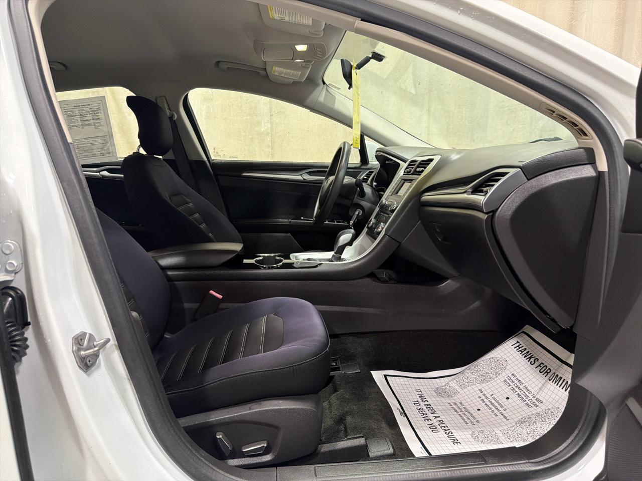 Ford Fusion 4dr Sdn SE FWD 2015