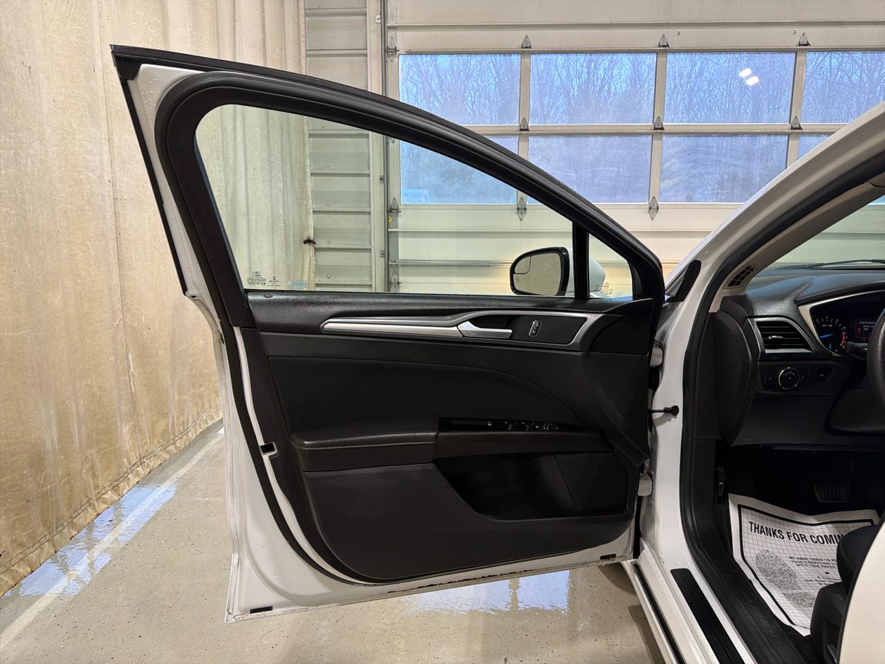 Ford Fusion 4dr Sdn SE FWD 2015