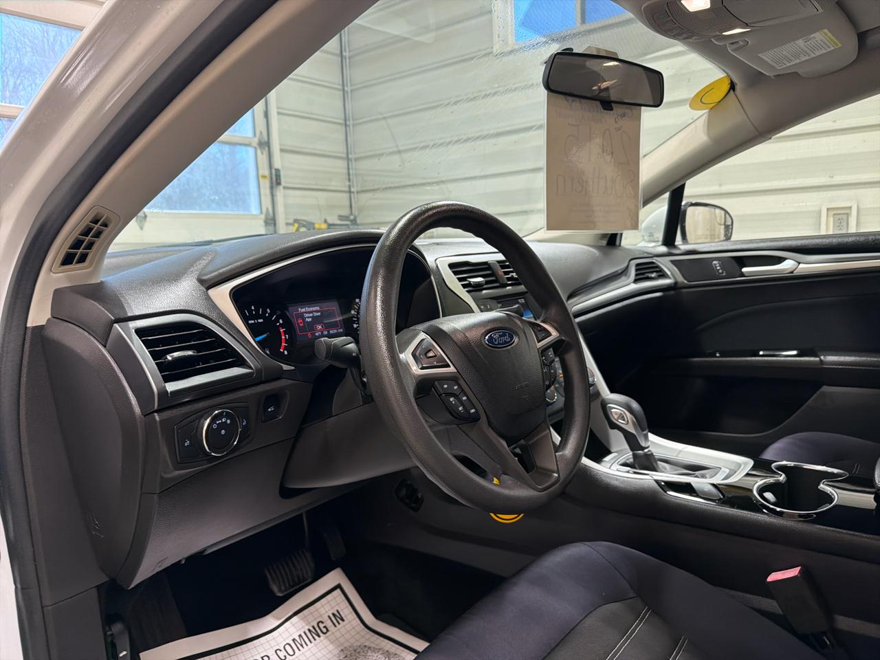 Ford Fusion 4dr Sdn SE FWD 2015