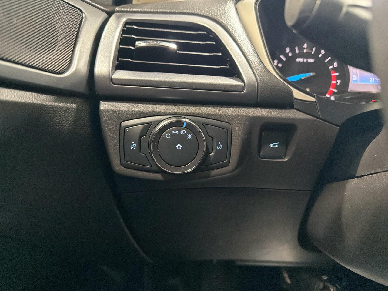 Ford Fusion 4dr Sdn SE FWD 2015