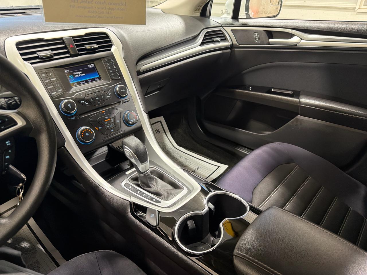 Ford Fusion 4dr Sdn SE FWD 2015