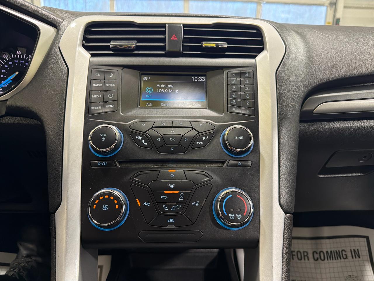 Ford Fusion 4dr Sdn SE FWD 2015