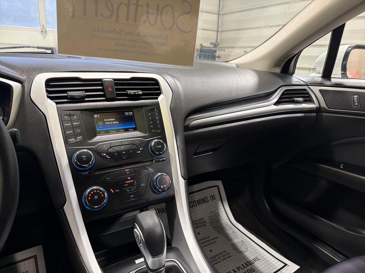 Ford Fusion 4dr Sdn SE FWD 2015