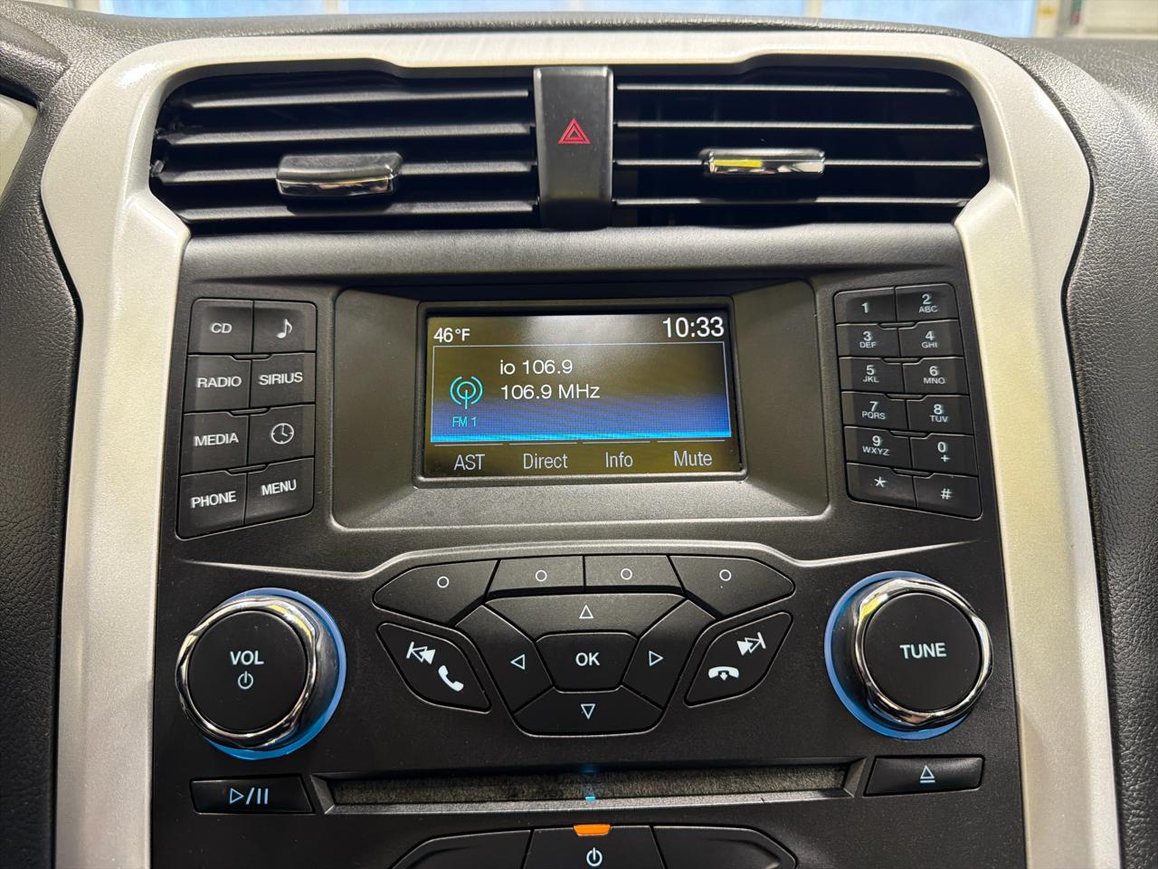 Ford Fusion 4dr Sdn SE FWD 2015