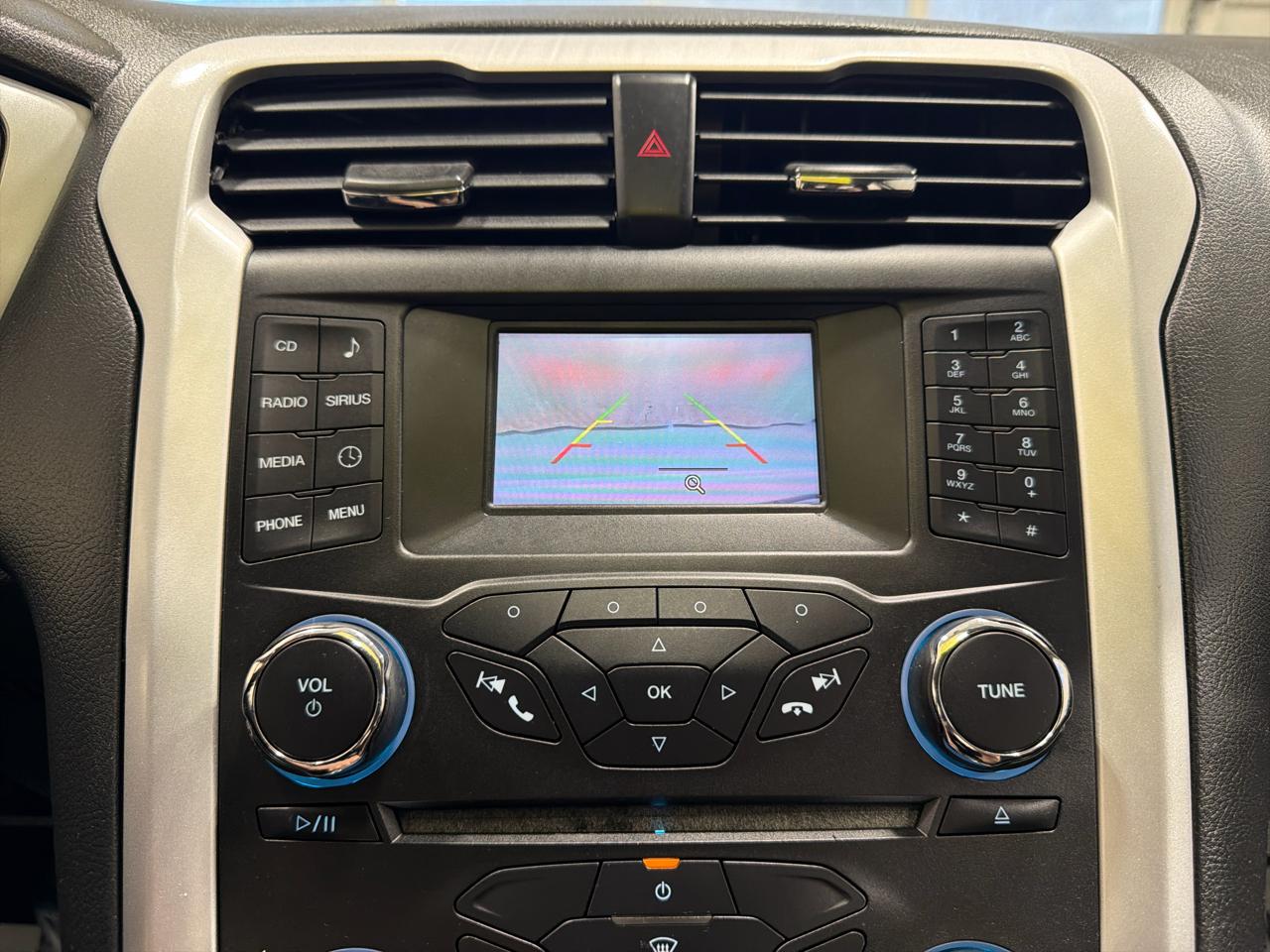 Ford Fusion 4dr Sdn SE FWD 2015