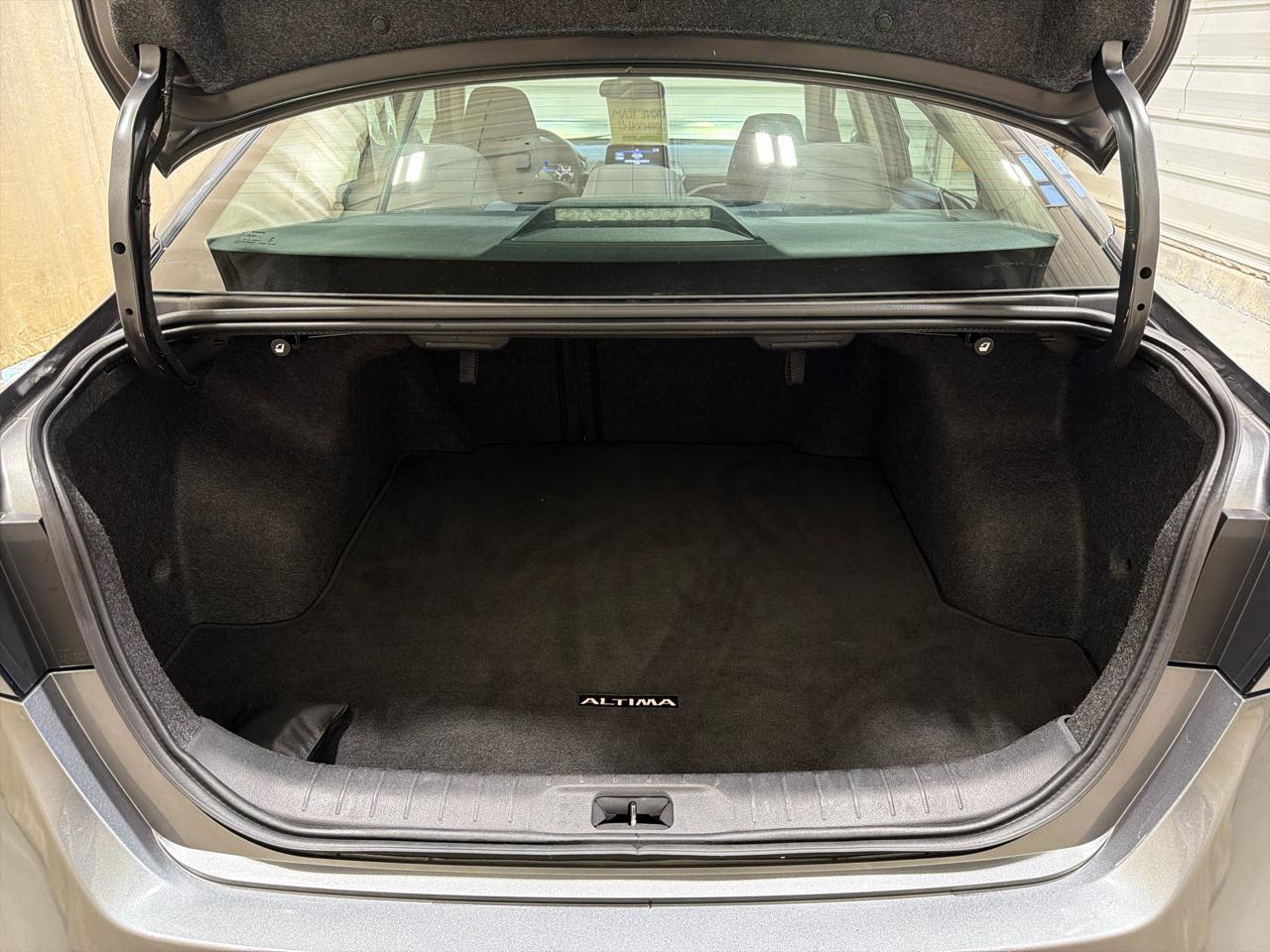 Nissan Altima 2.5 SV AWD Sedan 2023