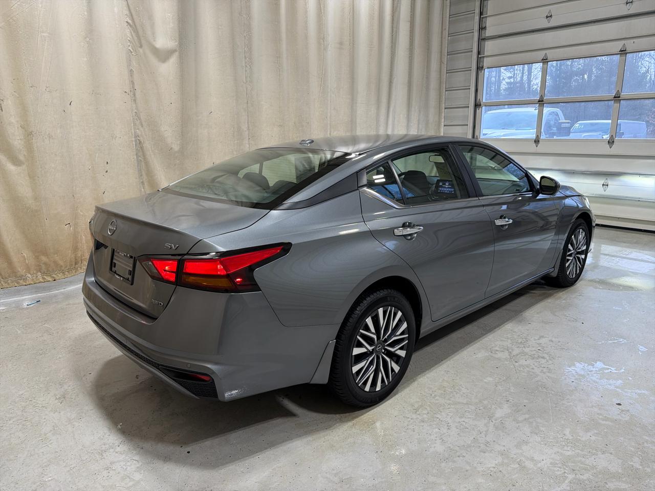 Nissan Altima 2.5 SV AWD Sedan 2023