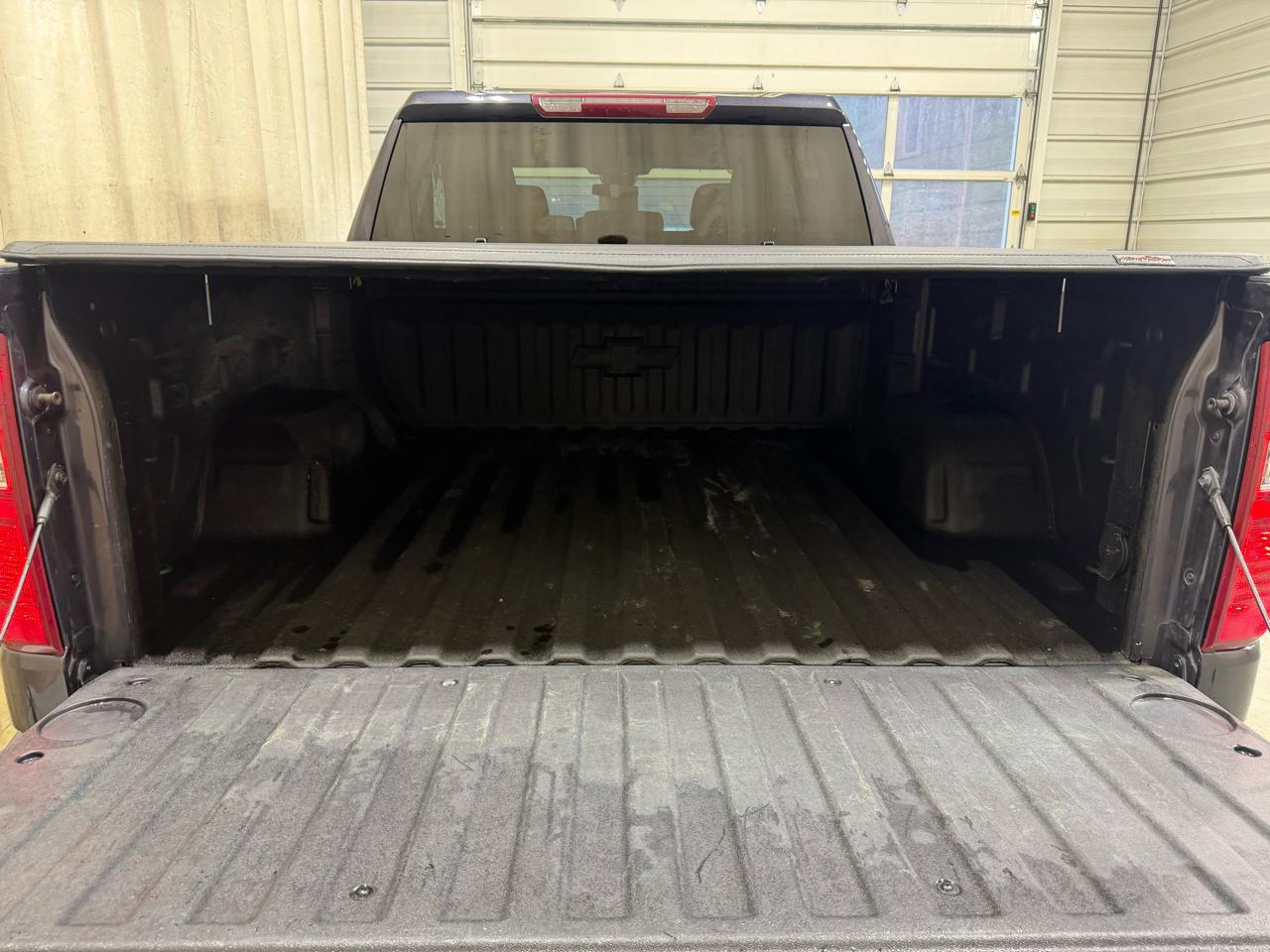 Chevrolet Silverado 1500 4WD Crew Cab 147" LT w/1LT 2023