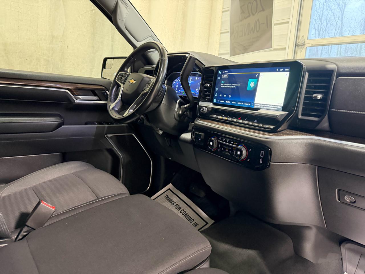 Chevrolet Silverado 1500 4WD Crew Cab 147" LT w/1LT 2023