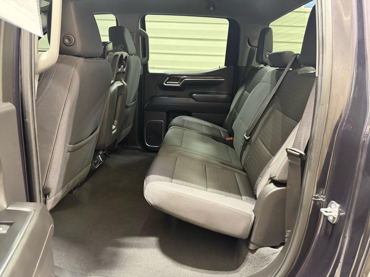 Chevrolet Silverado 1500 4WD Crew Cab 147" LT w/1LT 2023