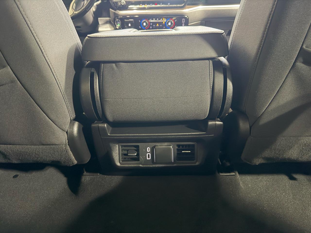 Chevrolet Silverado 1500 4WD Crew Cab 147" LT w/1LT 2023