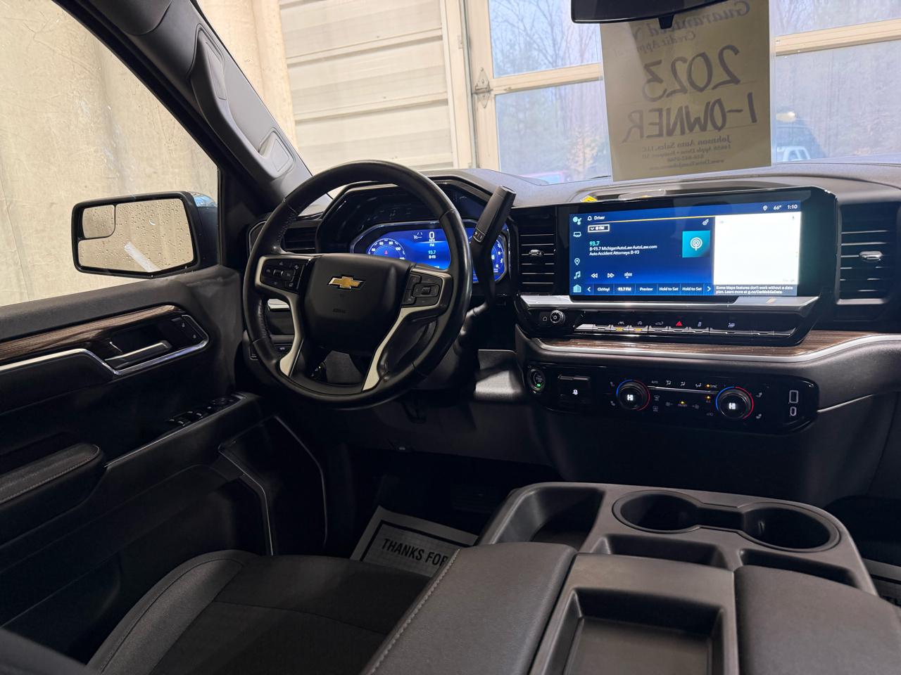 Chevrolet Silverado 1500 4WD Crew Cab 147" LT w/1LT 2023