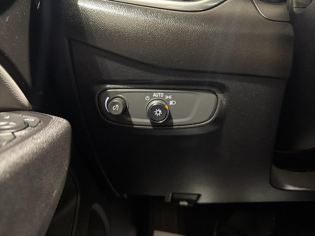 Chevrolet Equinox AWD 4dr LT w/1LT 2018