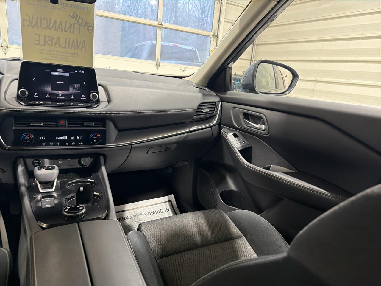 Nissan Rogue AWD SV 2024