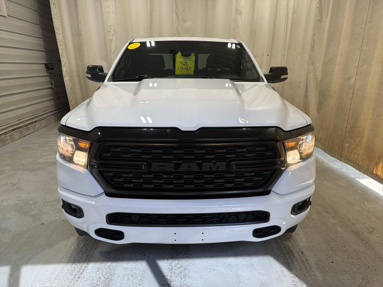 RAM 1500 Big Horn 4x4 Quad Cab 6'4" Box 2022