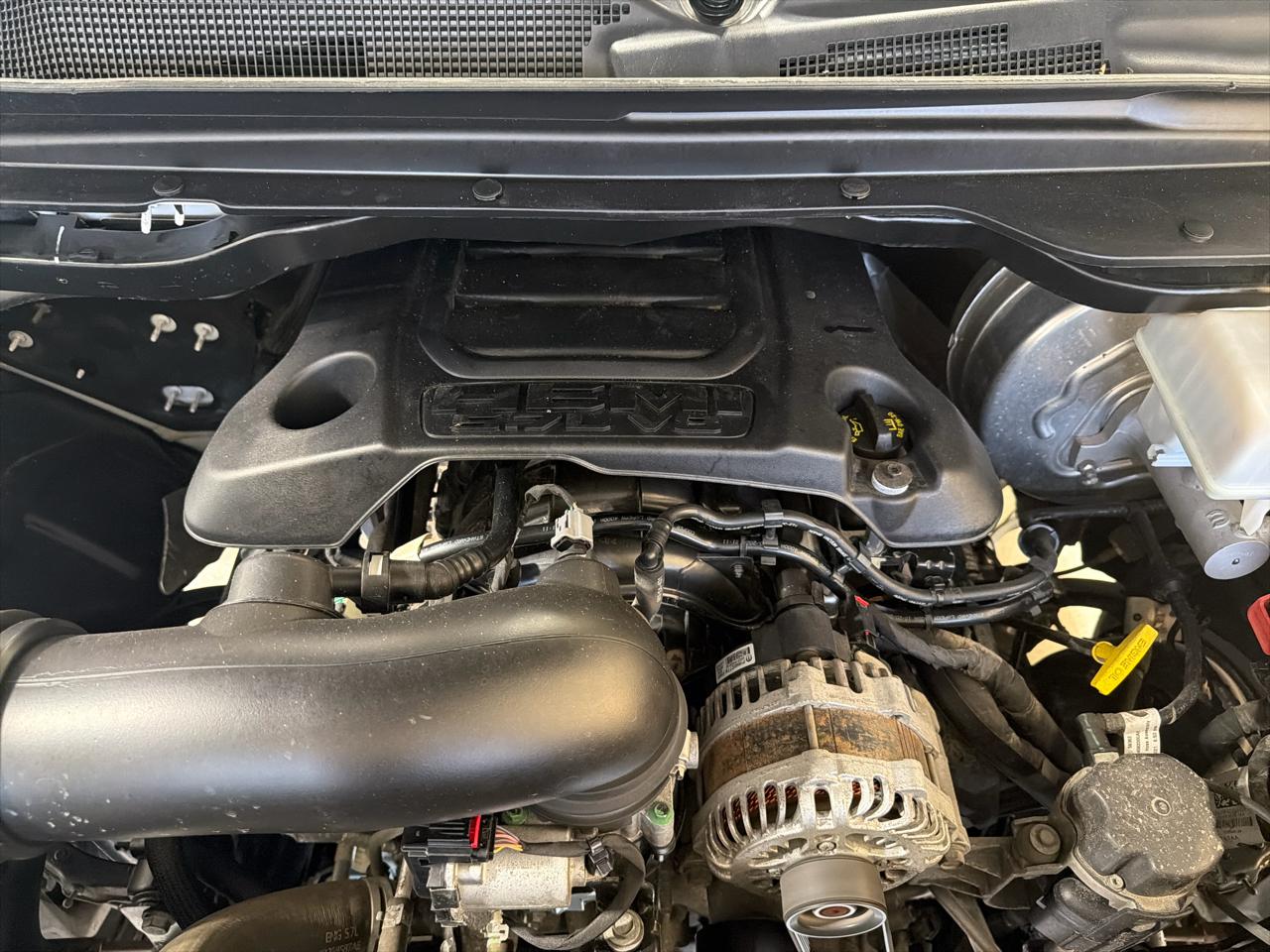 RAM 1500 Big Horn 4x4 Quad Cab 6'4" Box 2022