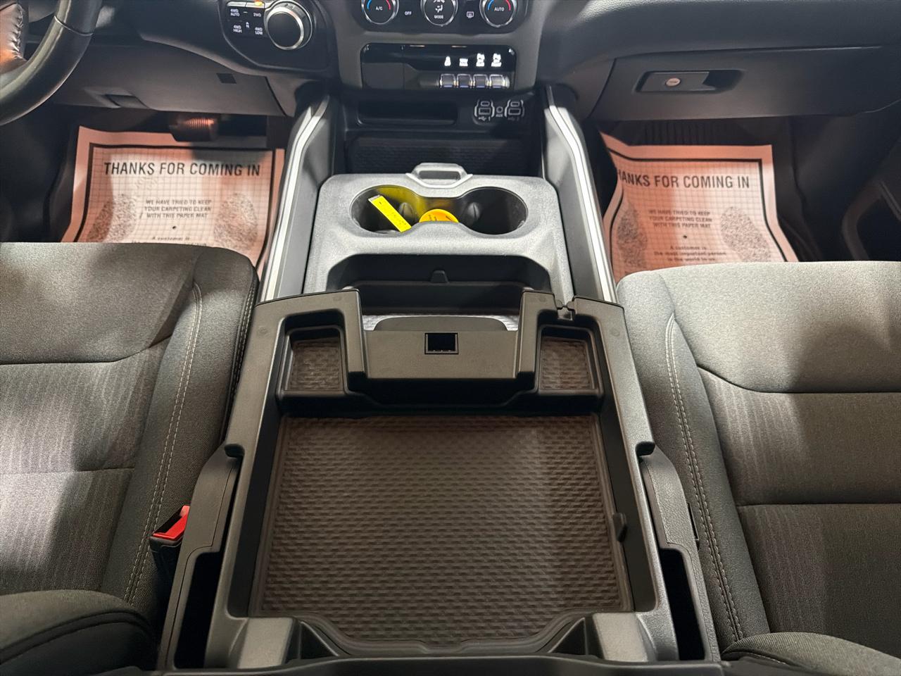 RAM 1500 Big Horn 4x4 Quad Cab 6'4" Box 2022