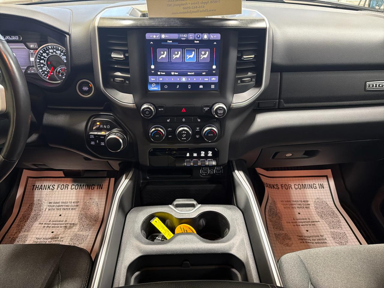 RAM 1500 Big Horn 4x4 Quad Cab 6'4" Box 2022