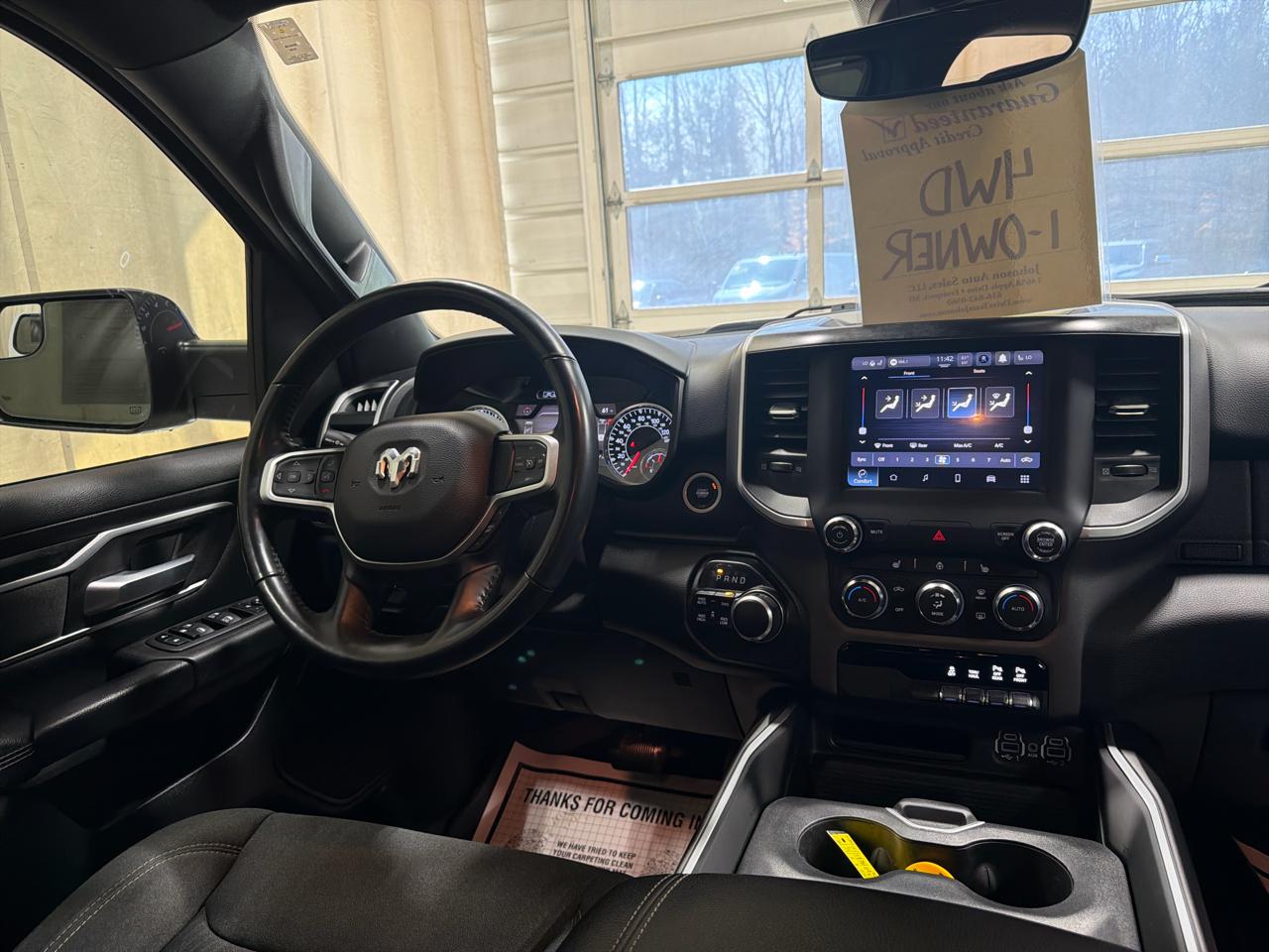 RAM 1500 Big Horn 4x4 Quad Cab 6'4" Box 2022