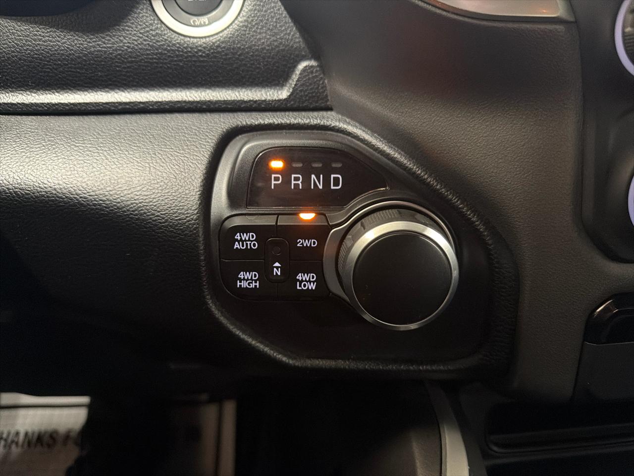 RAM 1500 Big Horn 4x4 Quad Cab 6'4" Box 2022