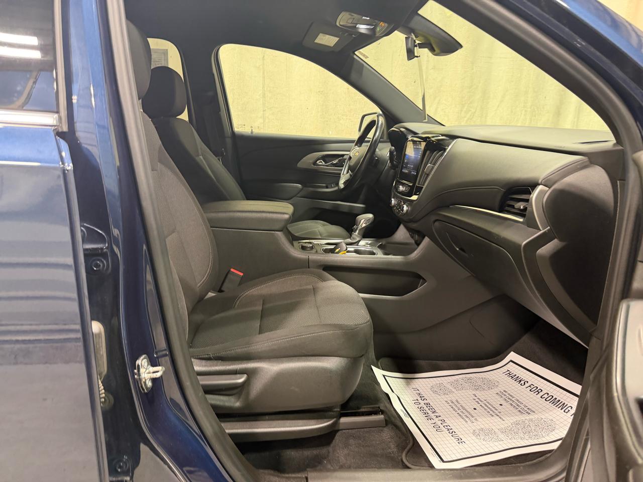 Chevrolet Traverse AWD 4dr LT Cloth w/1LT 2022