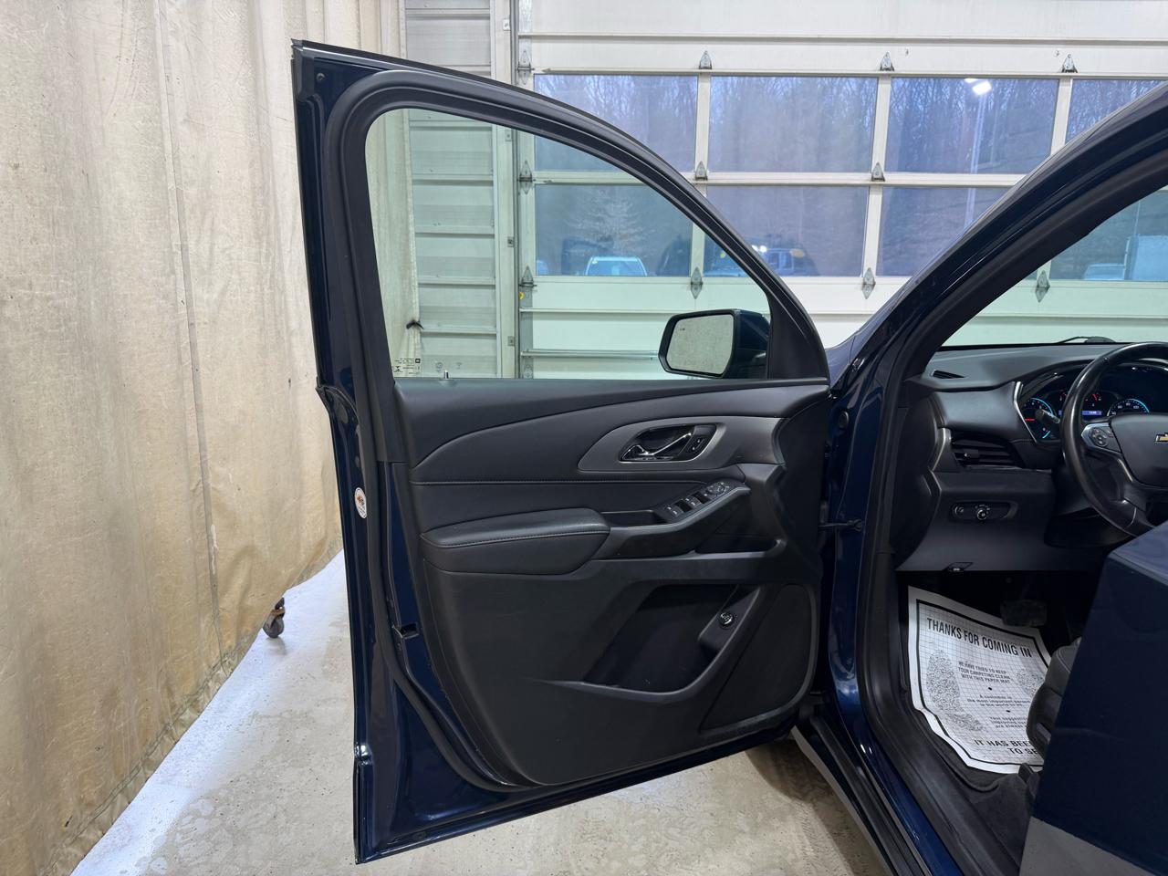 Chevrolet Traverse AWD 4dr LT Cloth w/1LT 2022