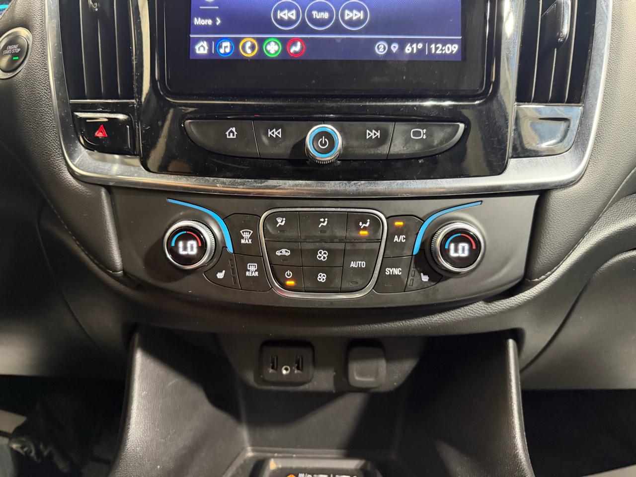 Chevrolet Traverse AWD 4dr LT Cloth w/1LT 2022