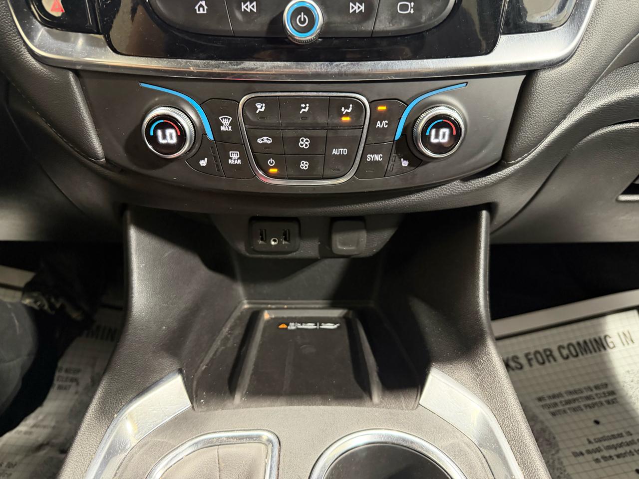 Chevrolet Traverse AWD 4dr LT Cloth w/1LT 2022