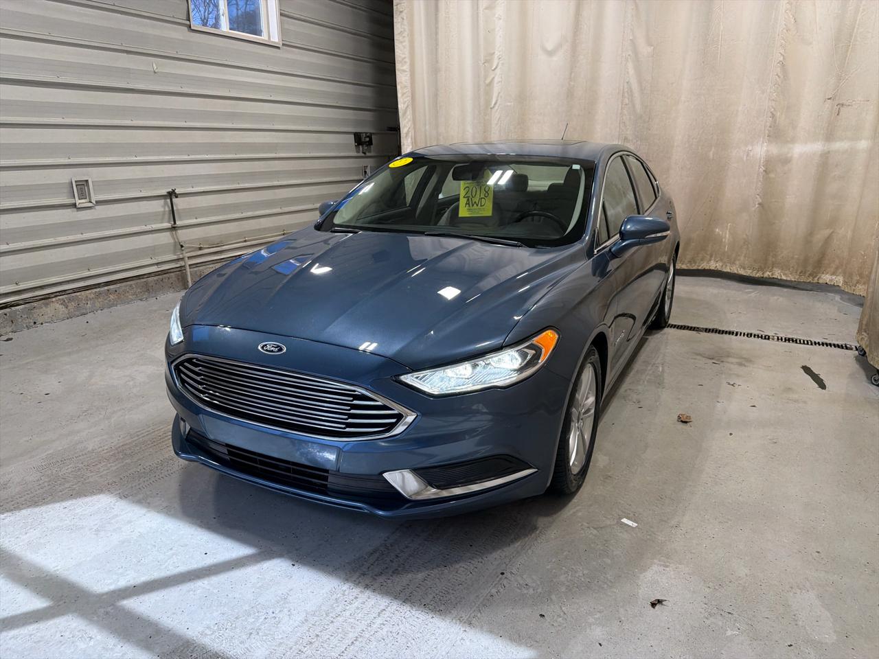 Ford Fusion Hybrid SE FWD 2018