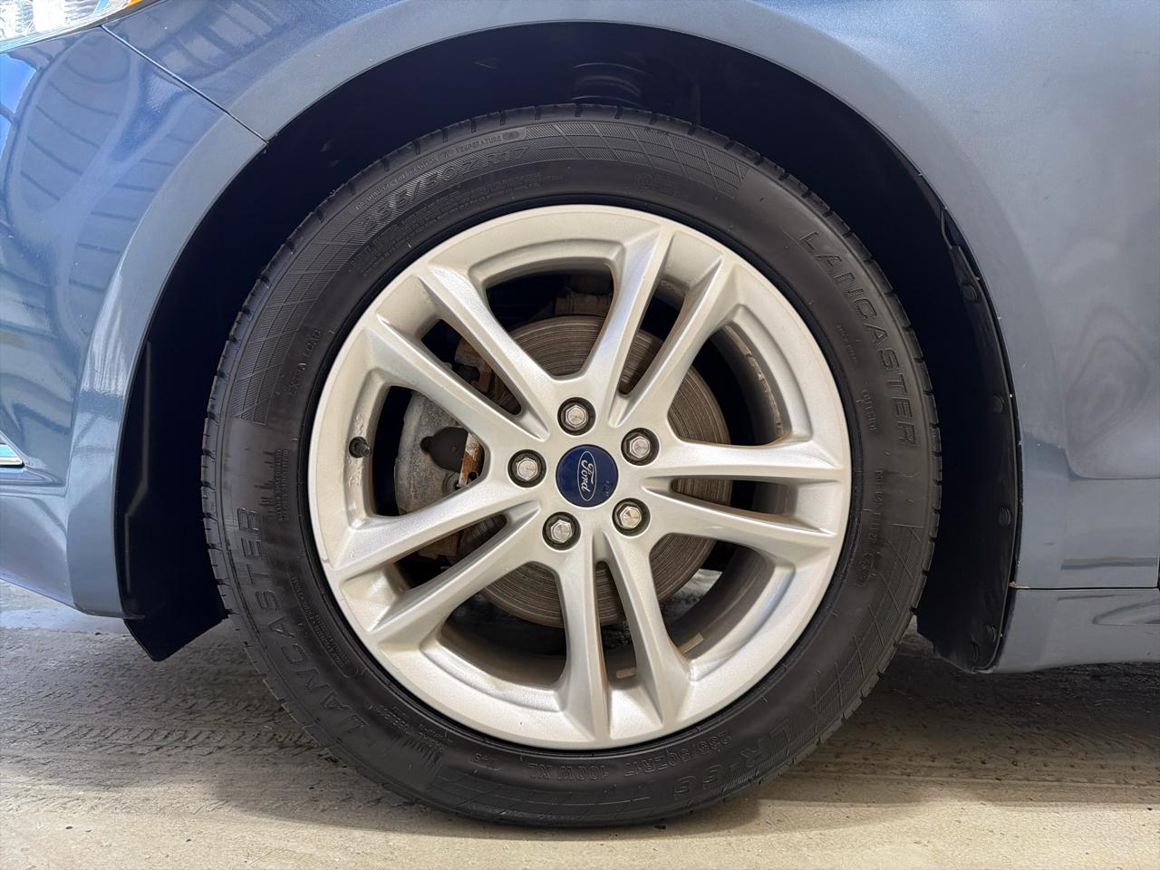 Ford Fusion Hybrid SE FWD 2018