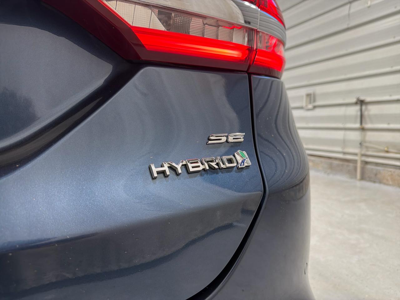 Ford Fusion Hybrid SE FWD 2018