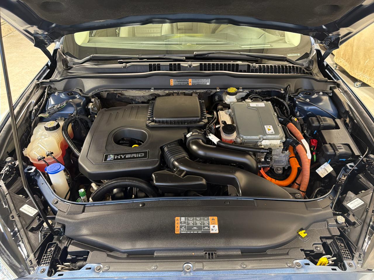 Ford Fusion Hybrid SE FWD 2018